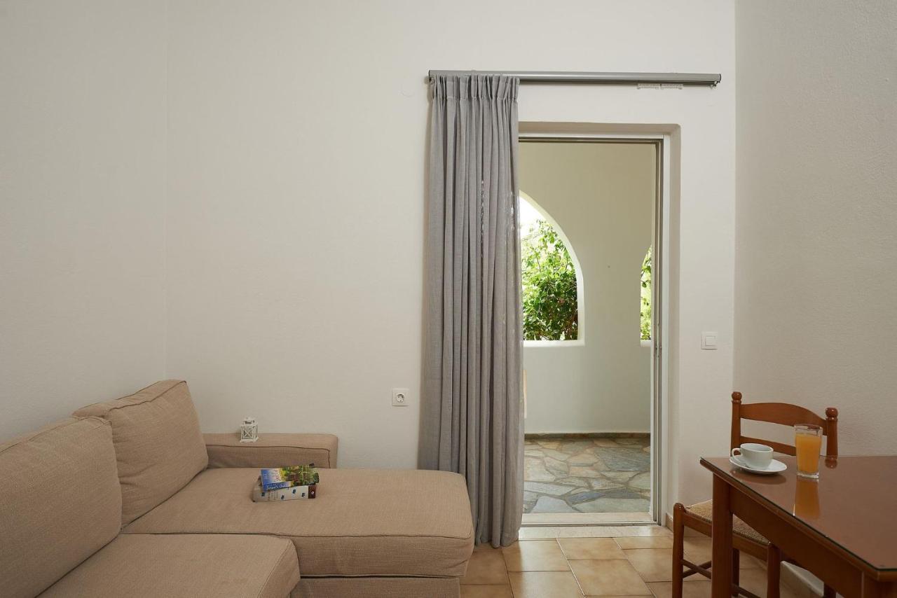 Afroditi Hotel Plakias Bagian luar foto