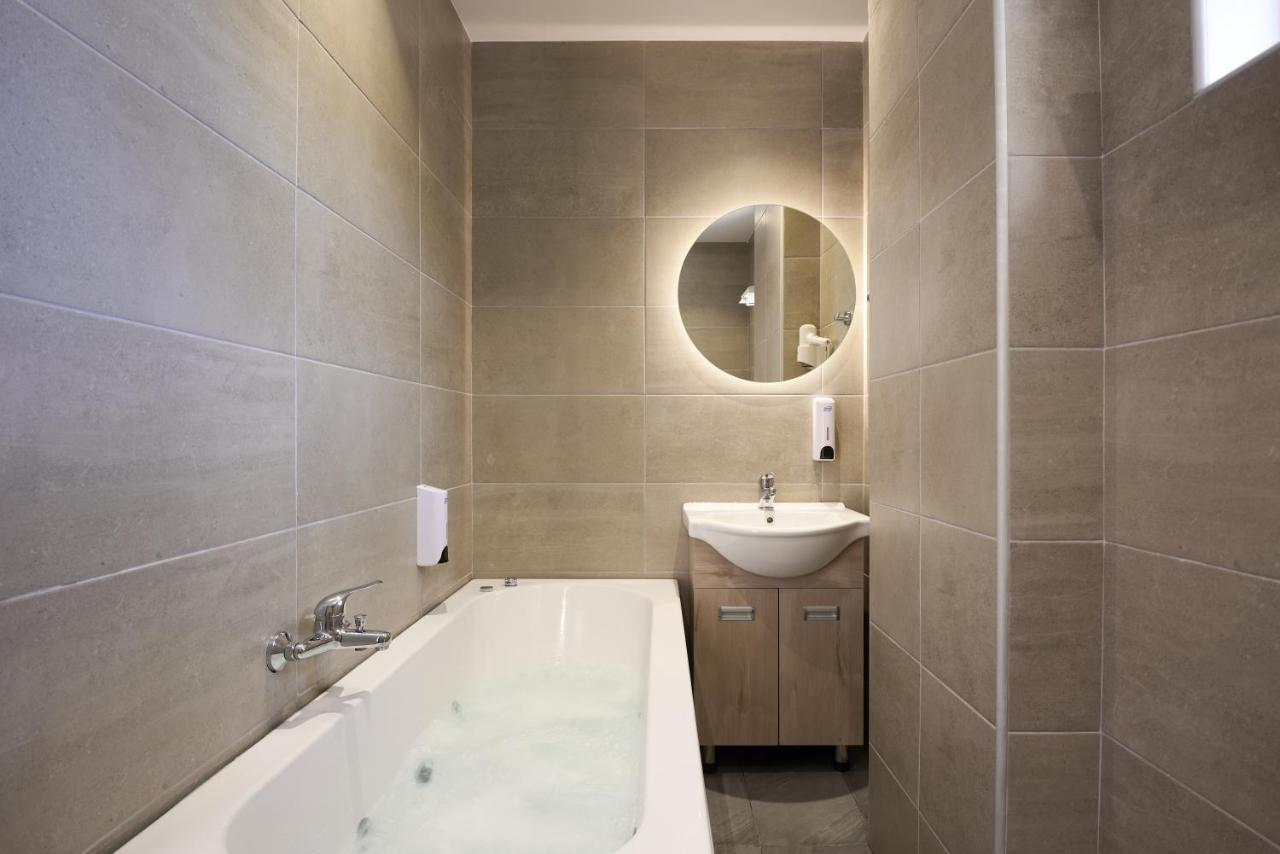 Afroditi Hotel Plakias Bagian luar foto