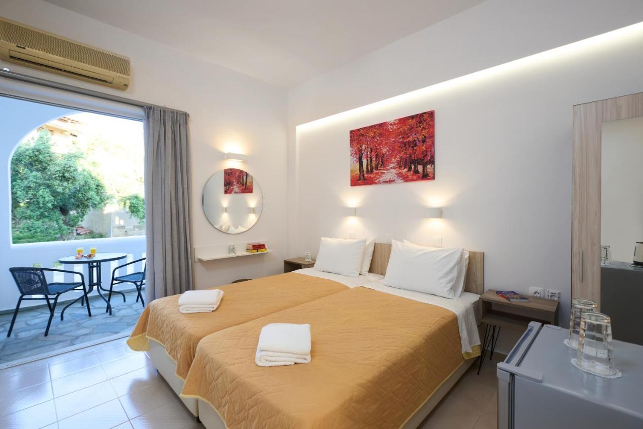 Afroditi Hotel Plakias Bagian luar foto